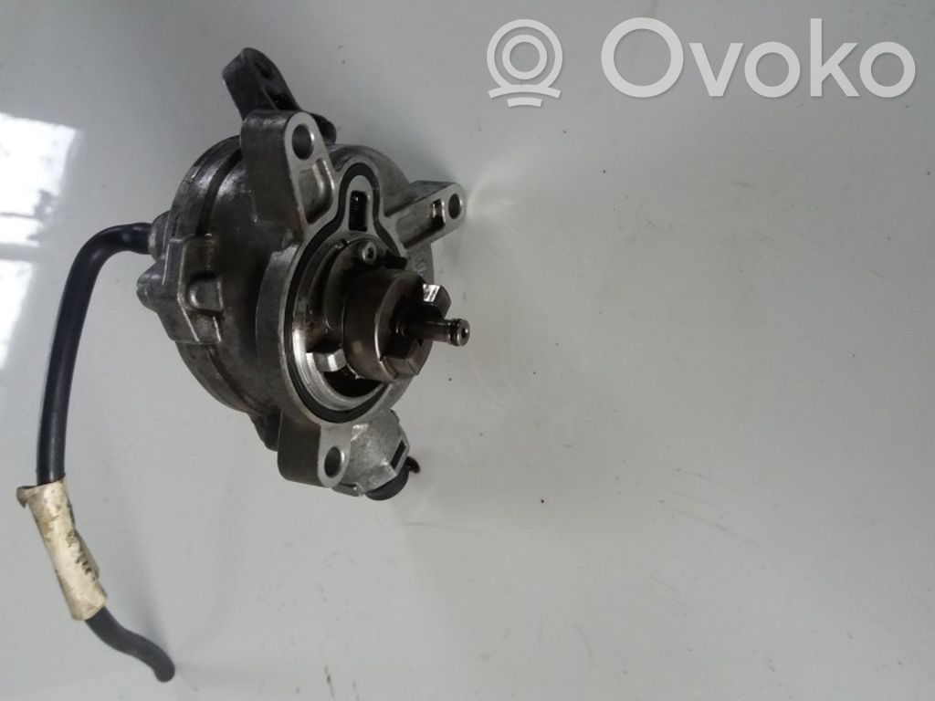 Vacuum pump   31219463