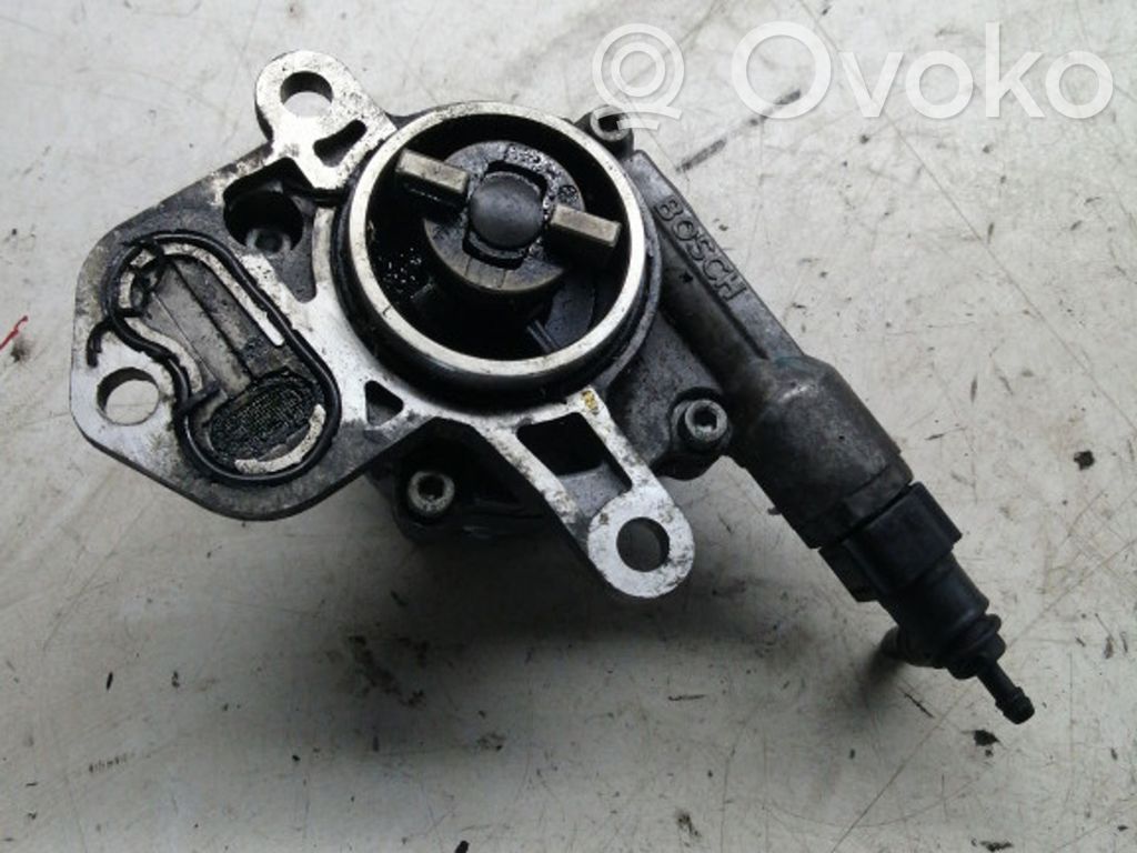 Citroen C8 Alipainepumppu 