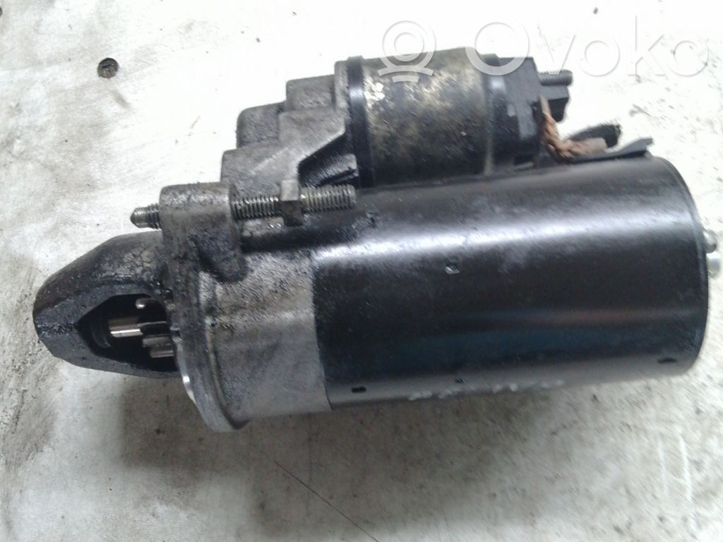 Opel Meriva B Rozrusznik 