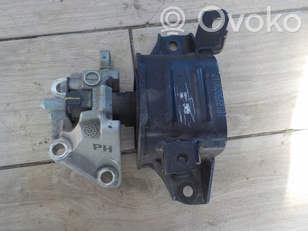 KIA Niro Engine mount bracket 