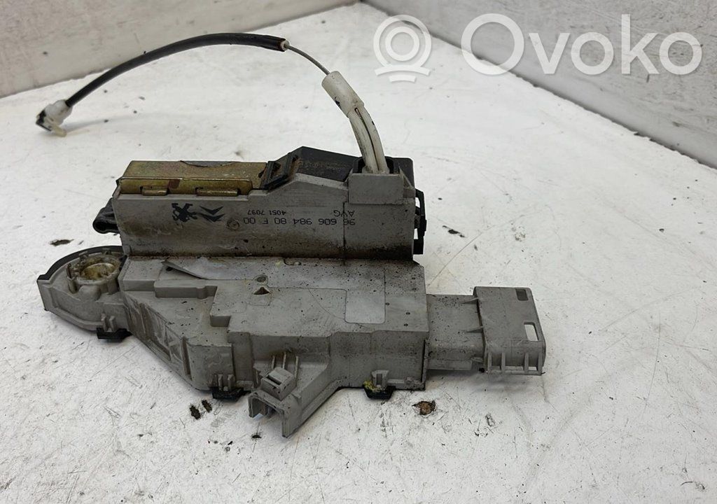 Peugeot 407 Broască ușă față (lângă mâner) 