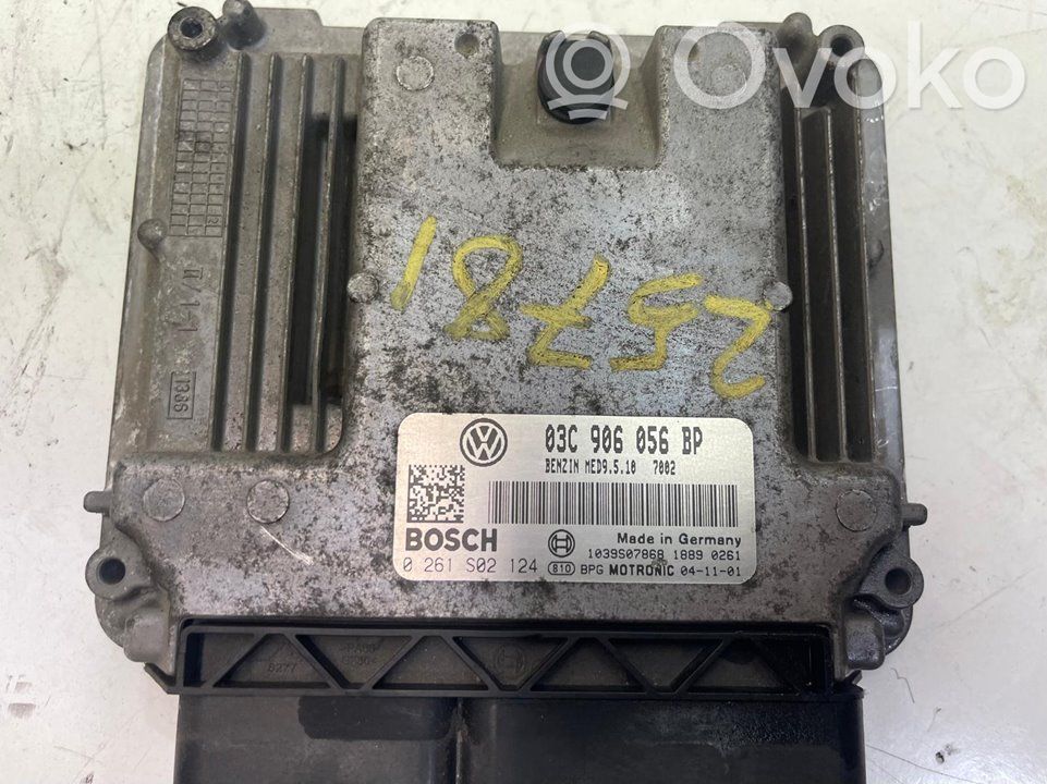 Volkswagen Golf V Engine control unit/module 
