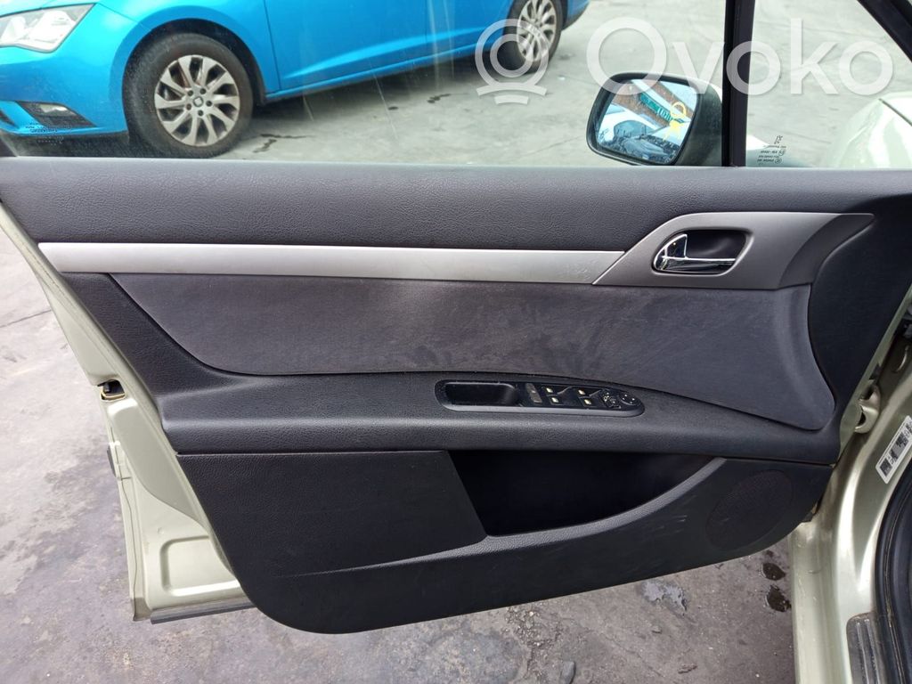 Peugeot 407 Front door window glass four-door 