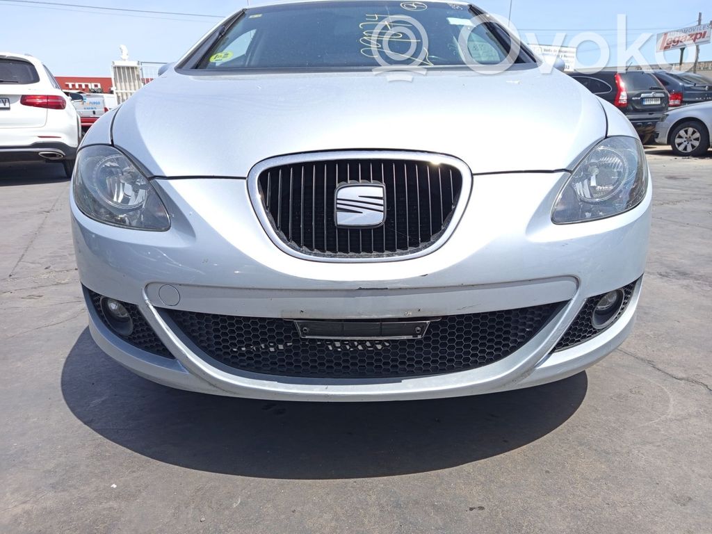 Seat Leon (1P) Zderzak przedni 
