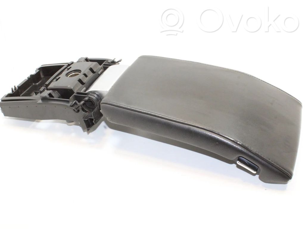 Volvo V70 Armrest 