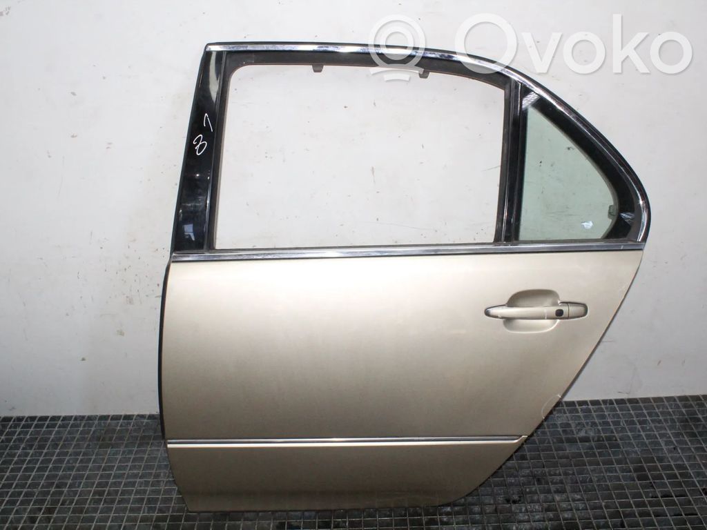 Lexus LS 430 Rear door 