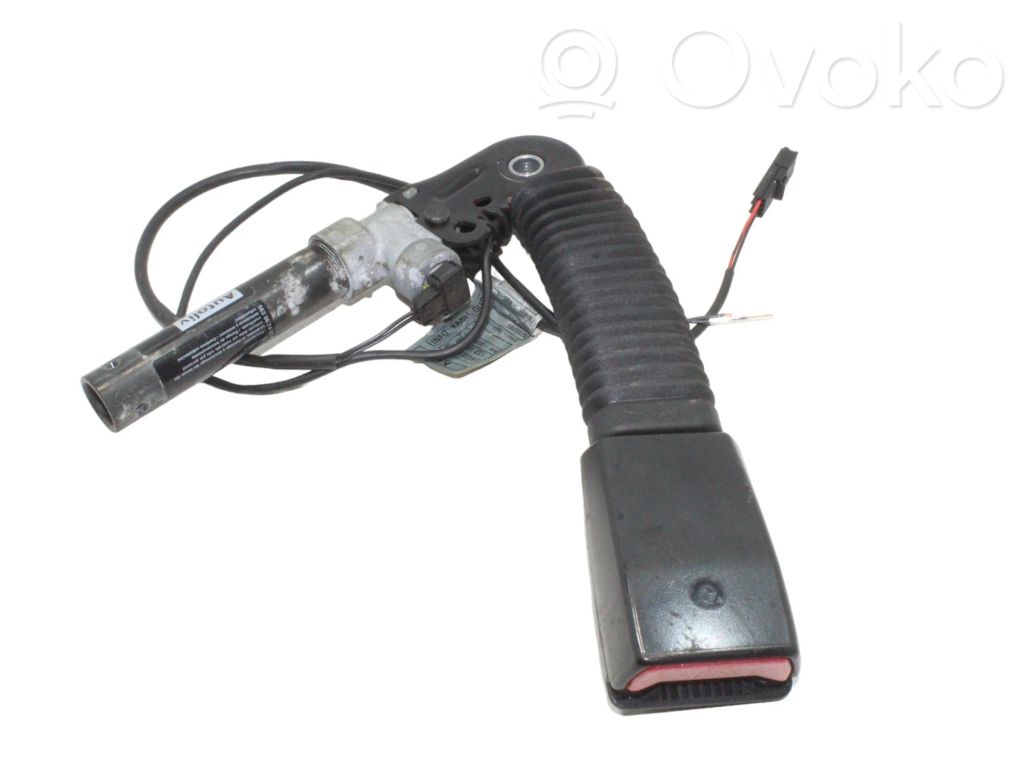 BMW 6 E63 E64 Etuistuimen turvavyön solki 
