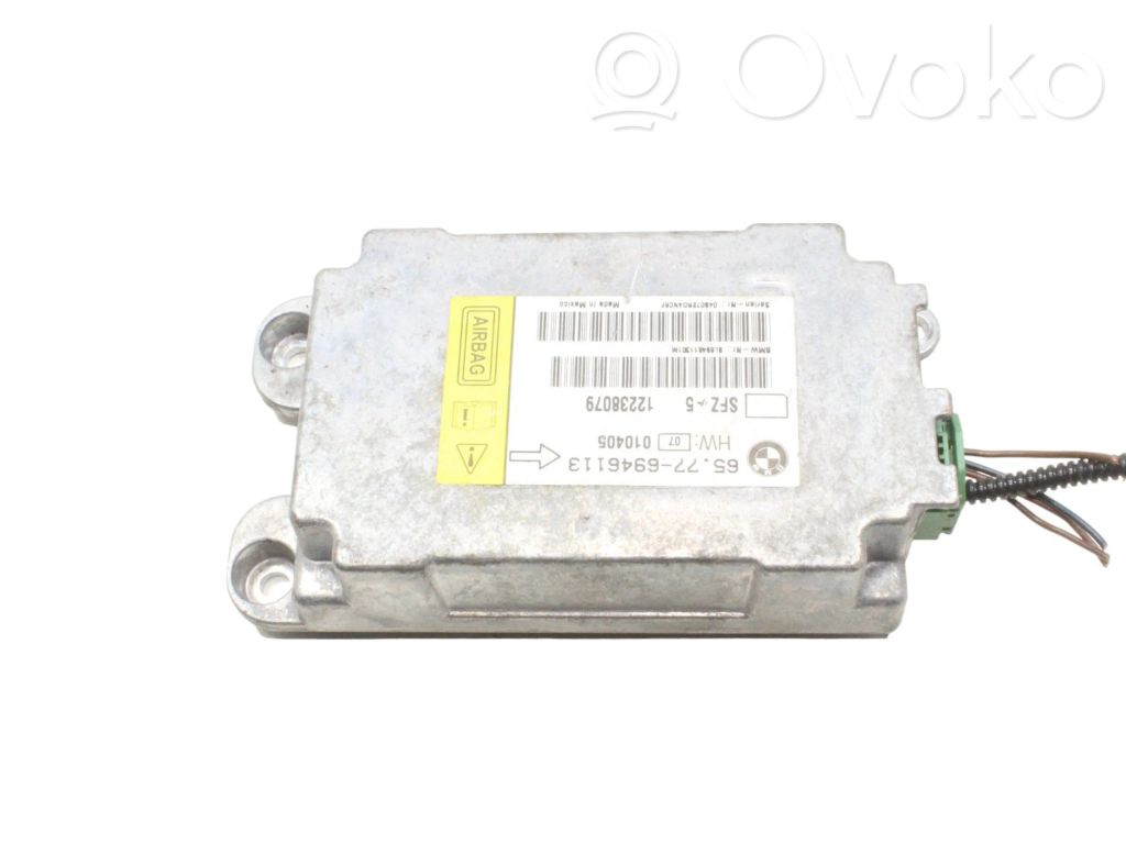 Turvatyynyn ohjainlaite/moduuli   6946113