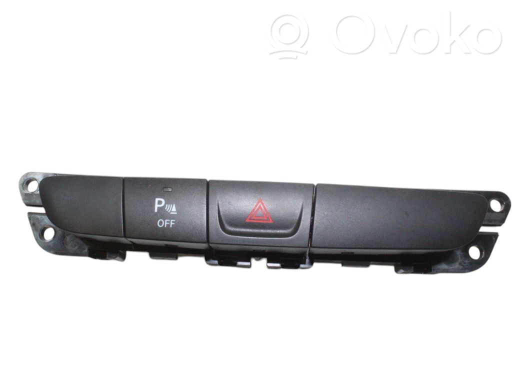 Hazard light switch   P68158644AA,68158644AA