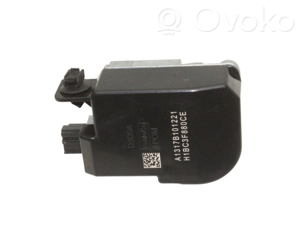 Ohjauspyörän lukitus   H1BC3F880CE,H1BC3F880CE