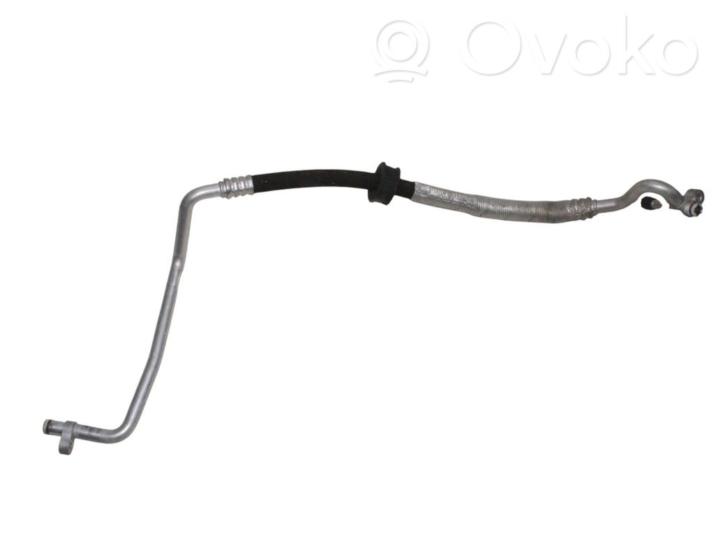 Ilmastointilaitteen putki (A/C)   9224835