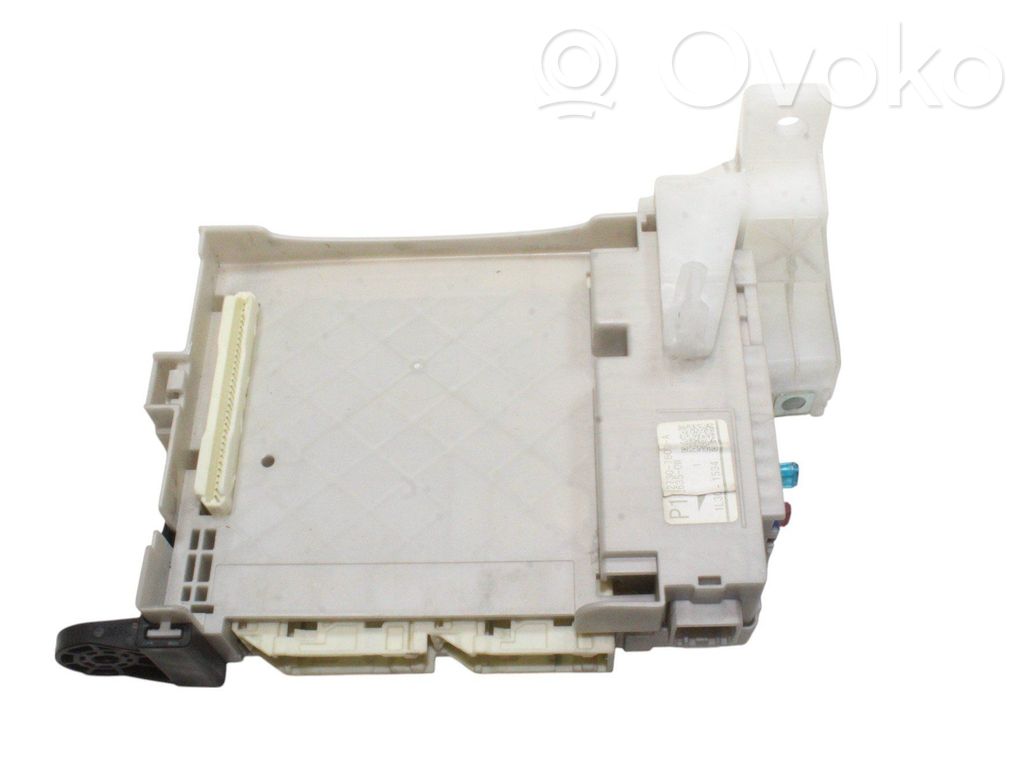 Lexus CT 200H Módulo de fusible 