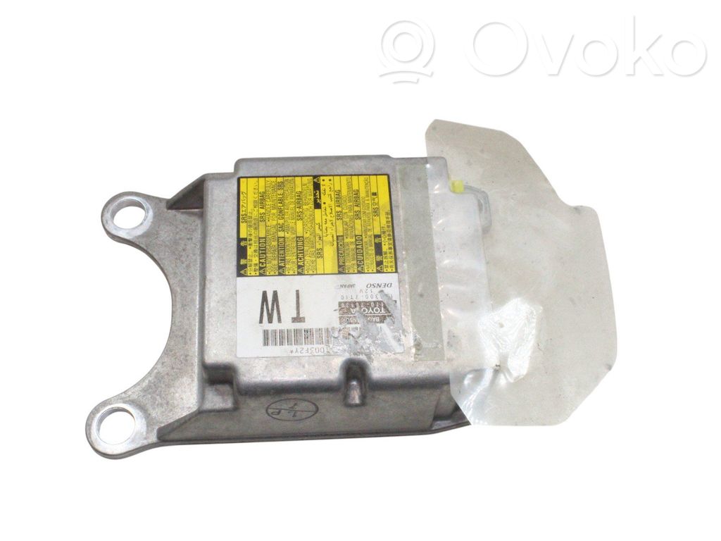 Lexus CT 200H Airbag control unit/module 