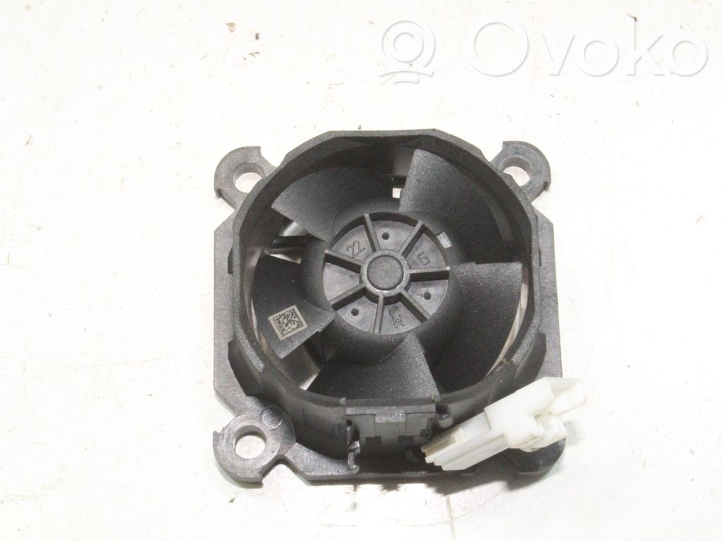 Headlight part   21182400