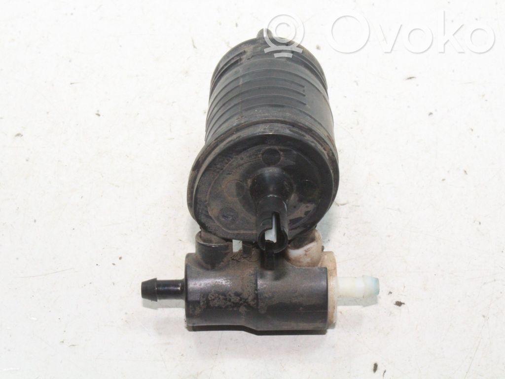Jeep Cherokee Windscreen/windshield washer pump 