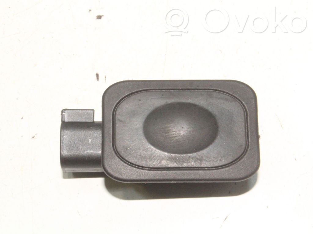Botón interruptor de maletero abierto   GB5T14K147CA