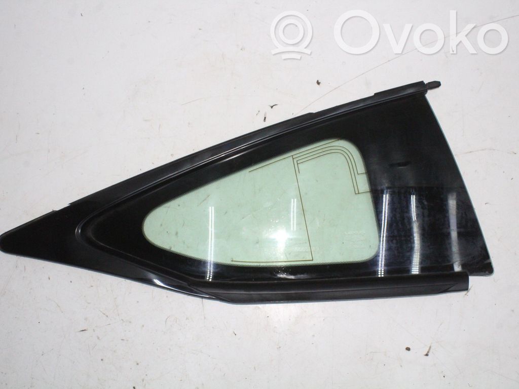 Vidrio lateral trasero