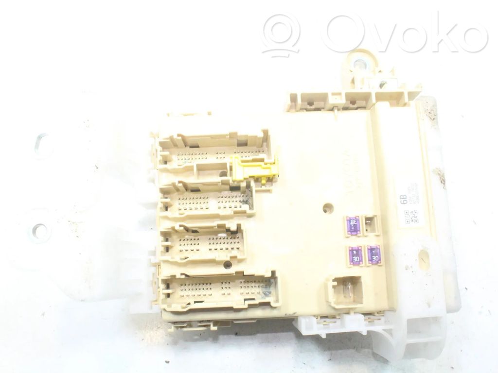 Lexus NX Fuse module 