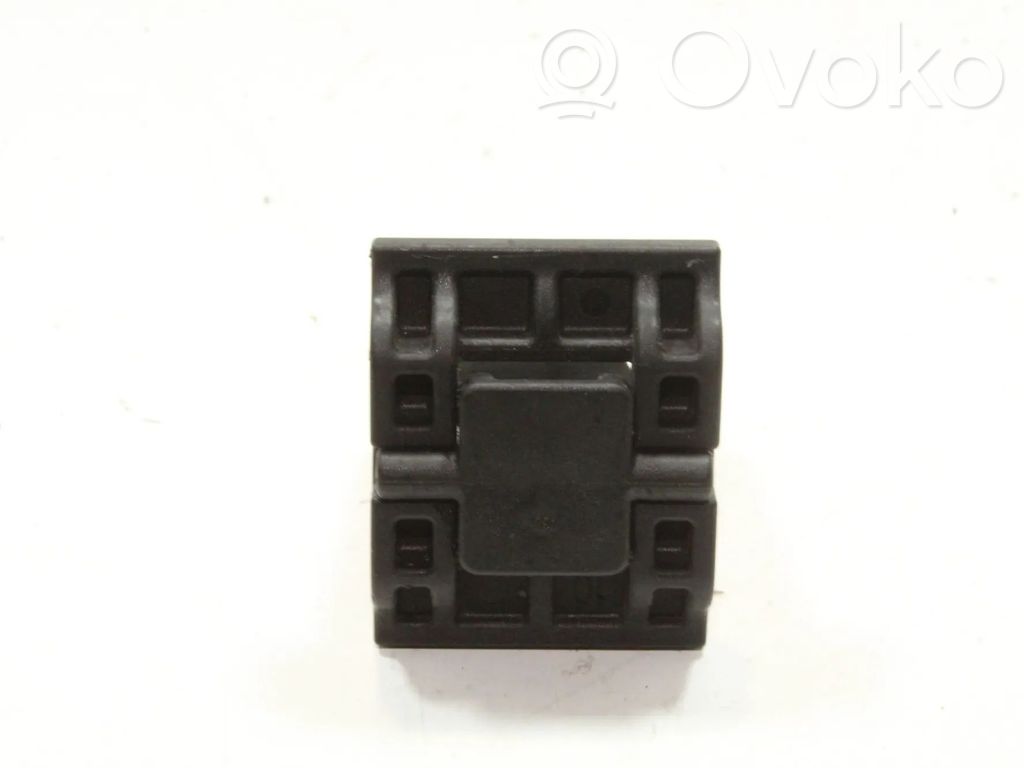 BMW 1 F40 Staffa del pannello di supporto del radiatore 