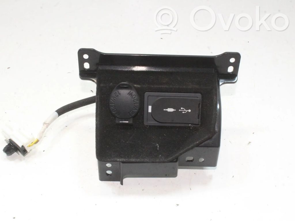 Lexus RC Câble adaptateur AUX 