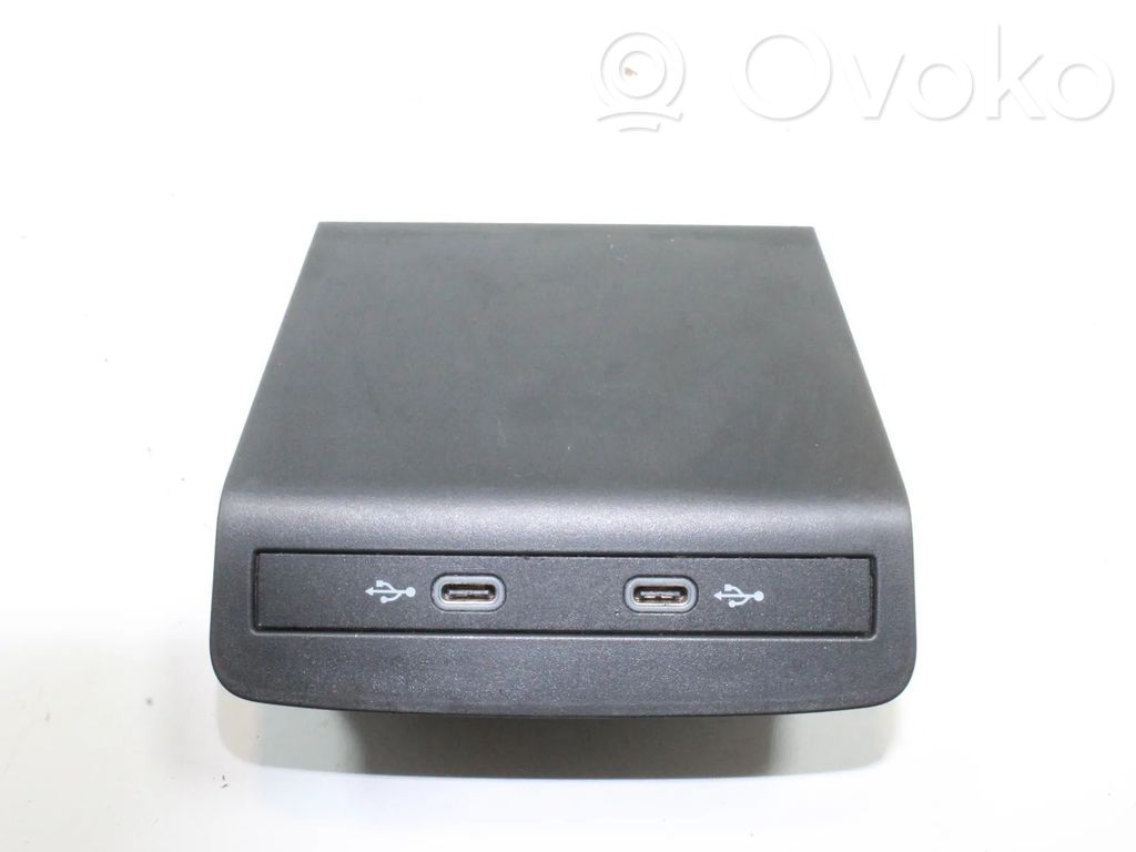 Enchufe conector USB   5NA035736