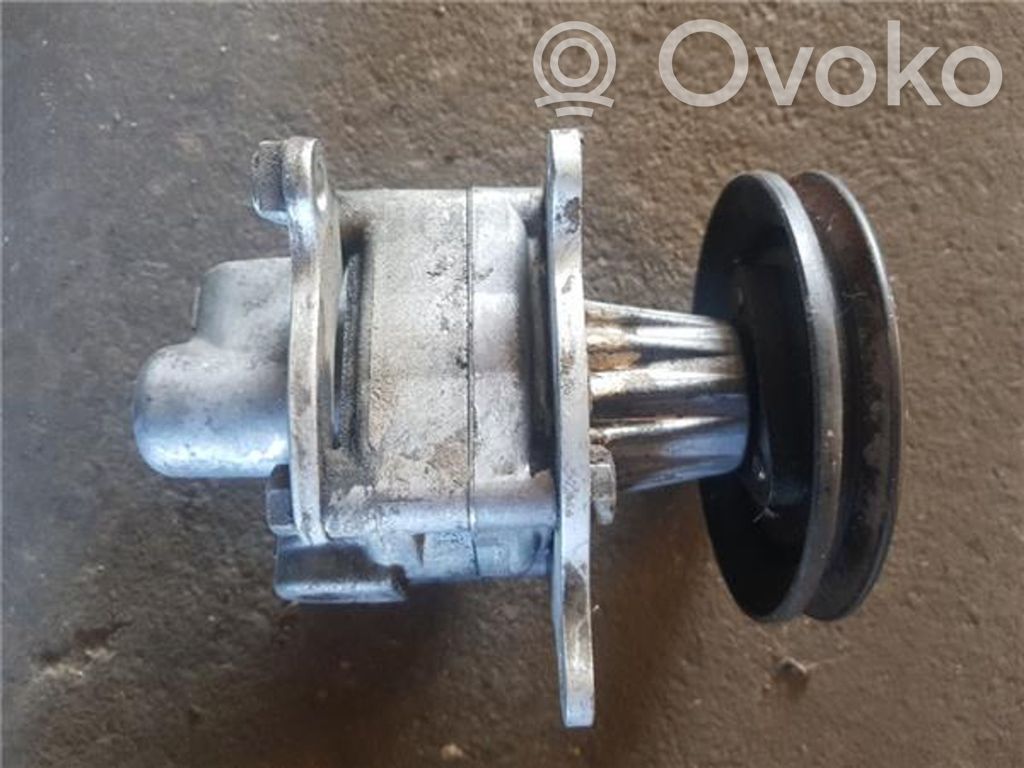 BMW 3 E36 Power steering pump 
