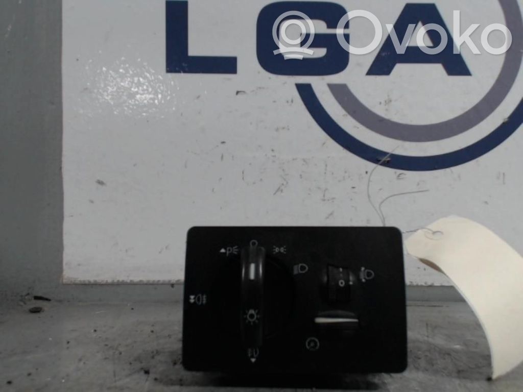 Ford Focus Light switch 