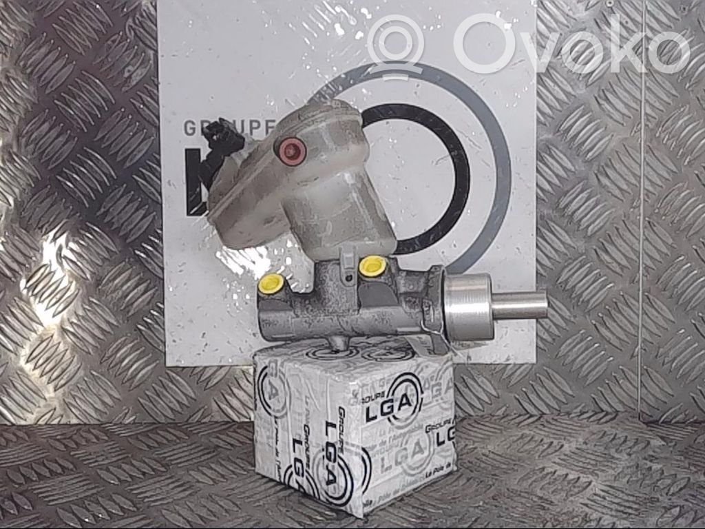 Renault Wind Pääjarrusylinteri 