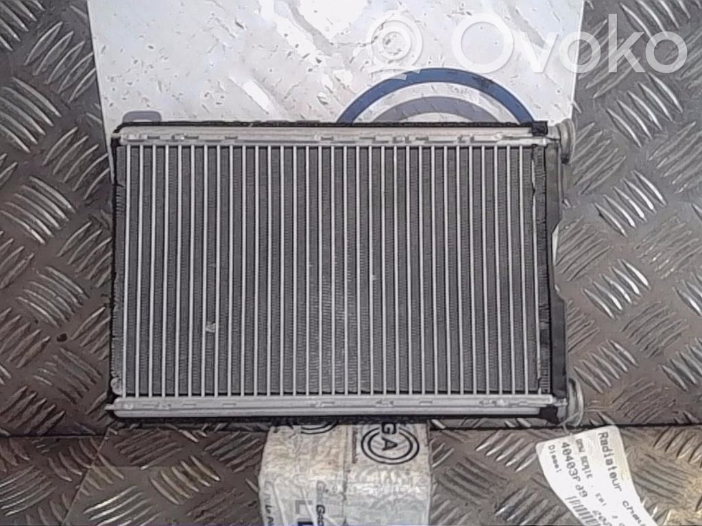 BMW 1 E81 E87 Pečiuko radiatorius 