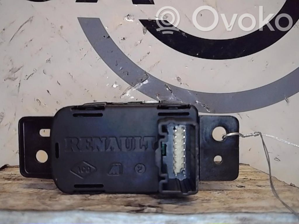 Renault Captur II Hand parking brake switch 