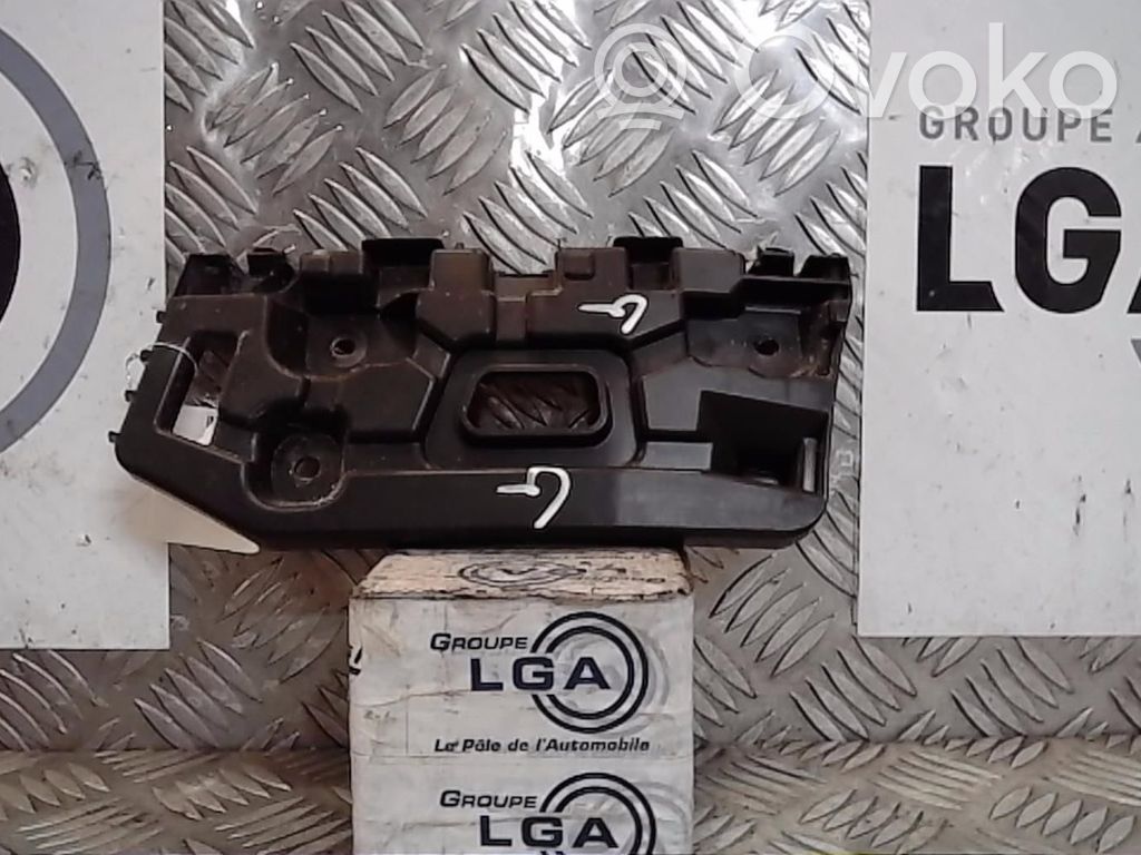 Dacia Dokker Uchwyt / Mocowanie błotnika przedniego 