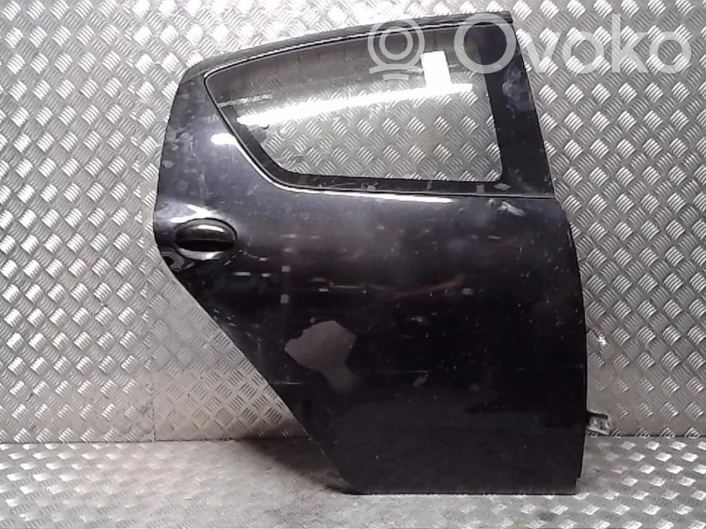Toyota Aygo AB10 Drzwi tylne 
