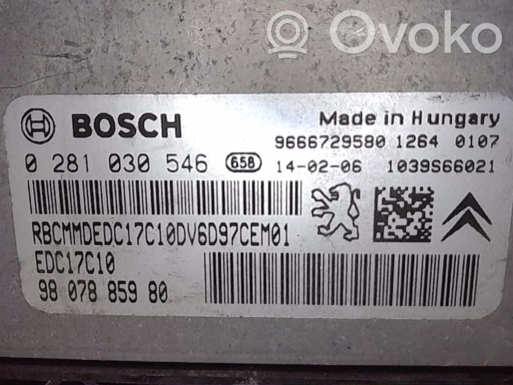 Peugeot 208 I Engine control unit/module 