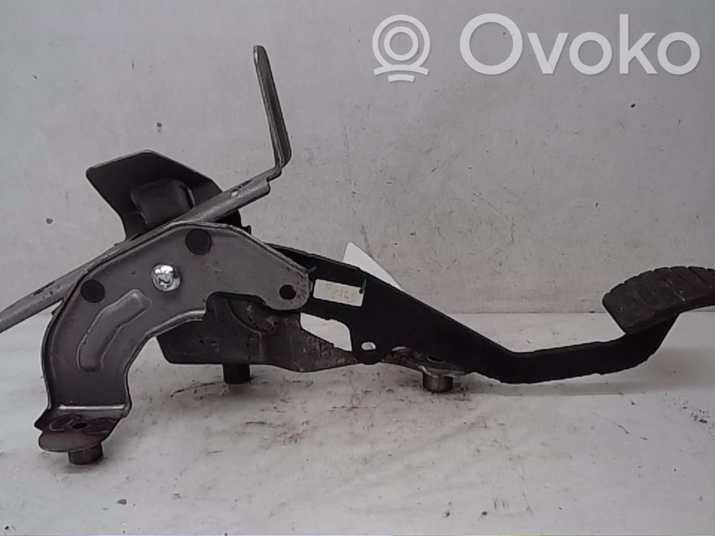 Renault Clio IV Pedal de embrague 