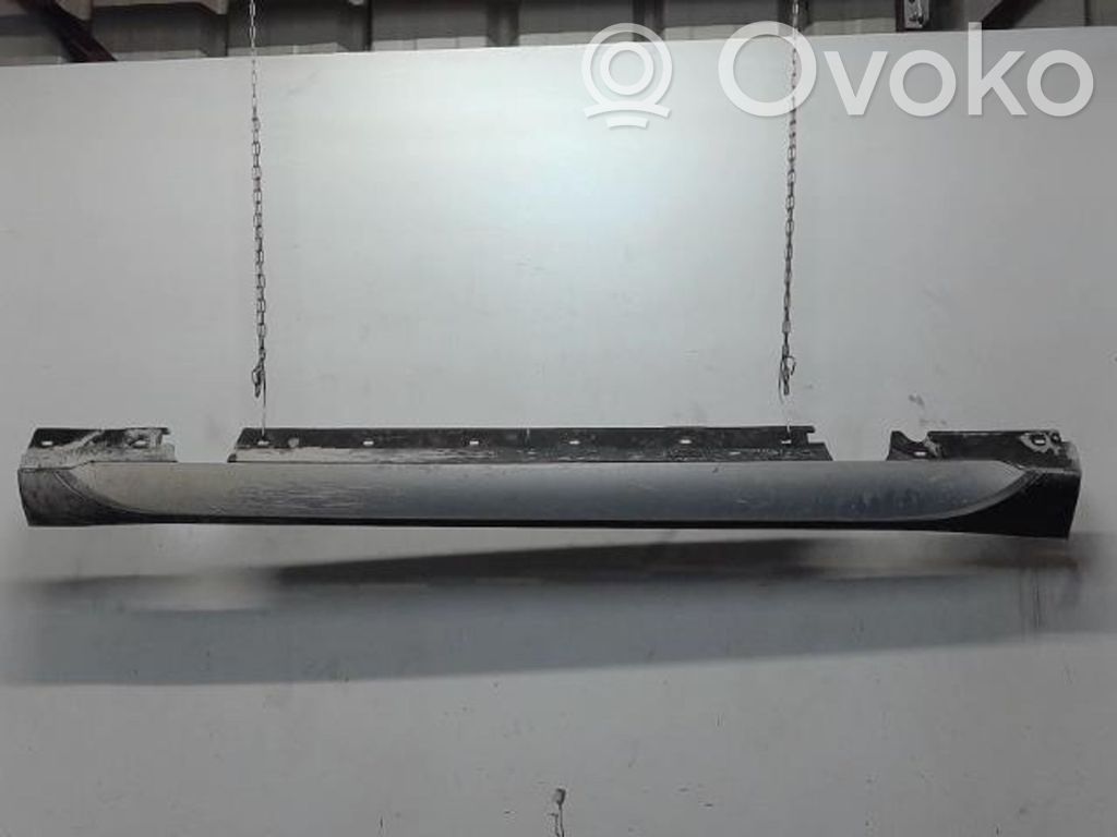 BMW X1 E84 Sill 