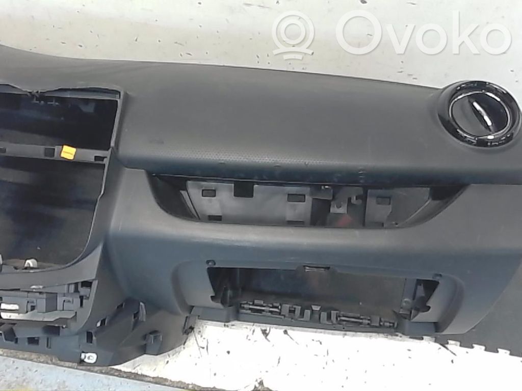 Renault Clio IV Panelis 