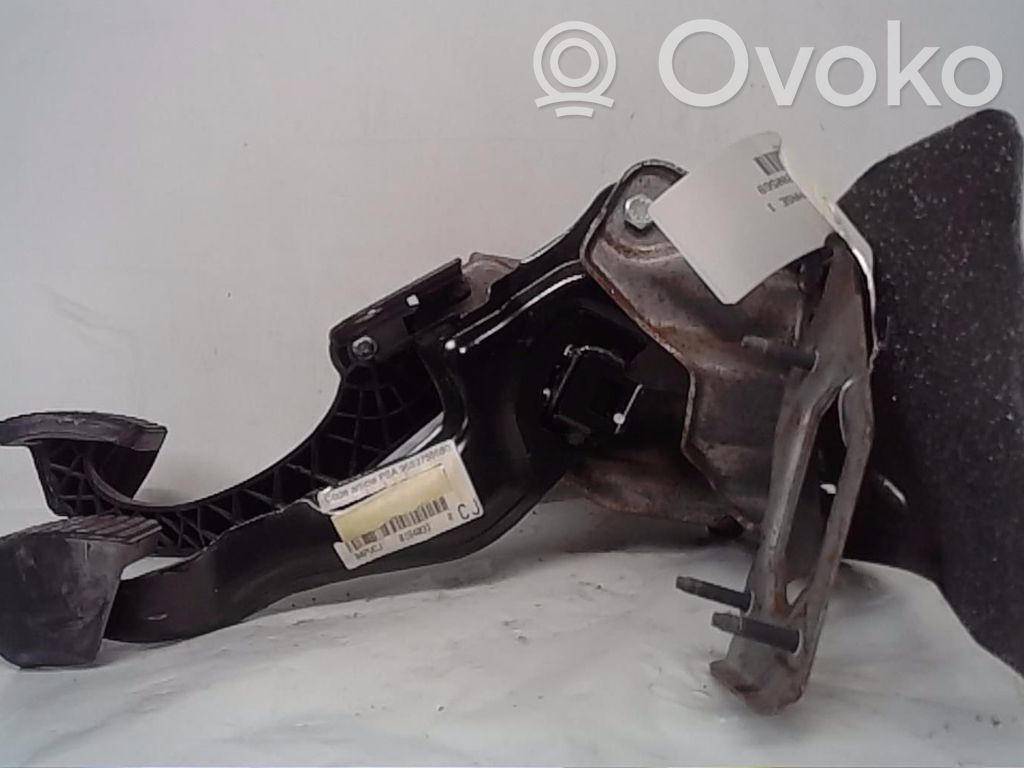 Peugeot 208 I Pedale Satz Set 