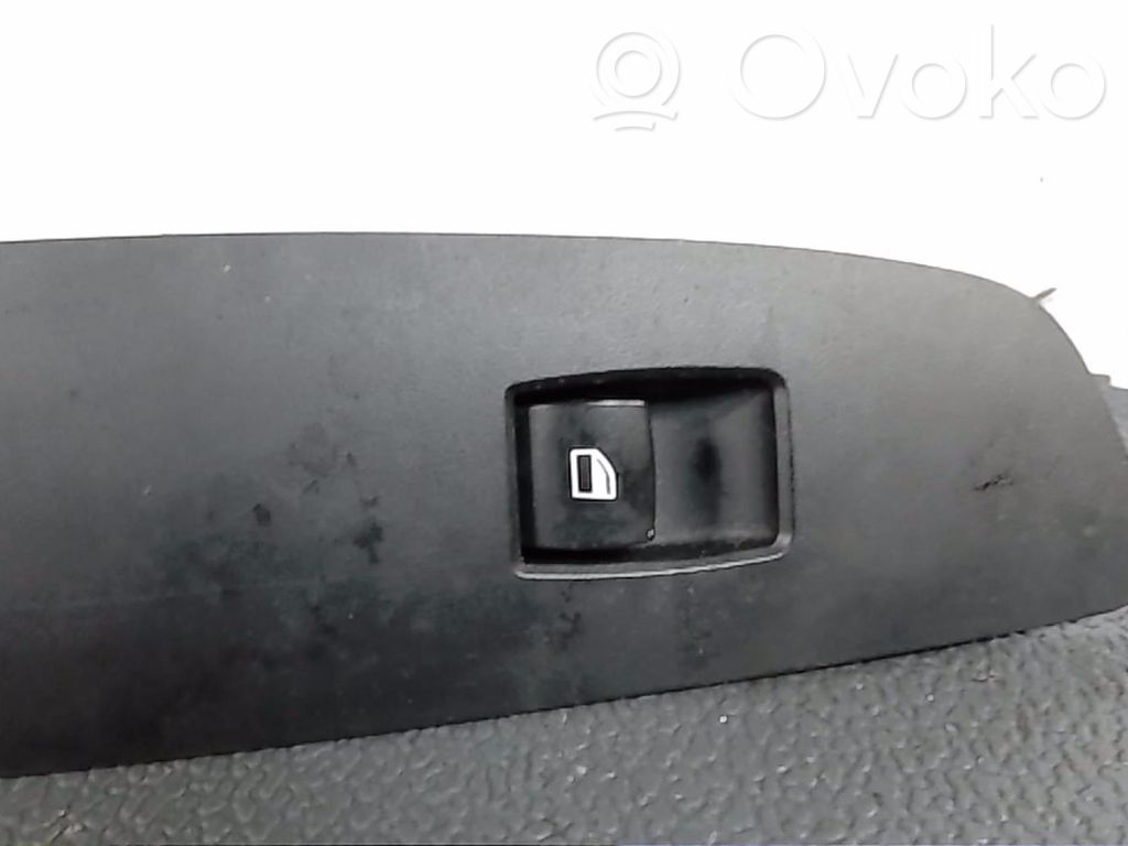 Electric window control switch   61316970242