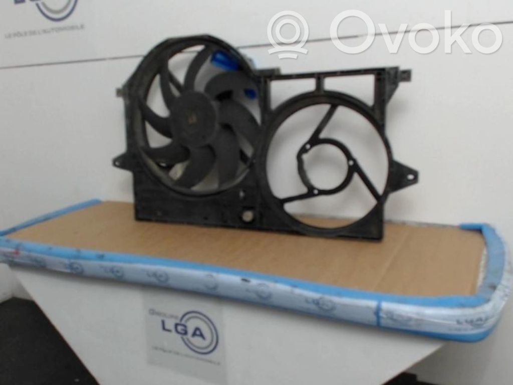 Peugeot Expert Elektrisks radiatoru ventilators 
