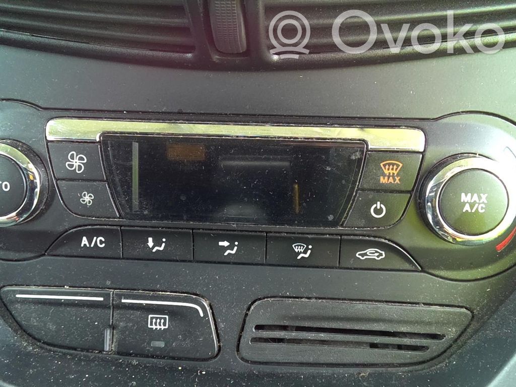 Ford C-MAX II Climate control unit 