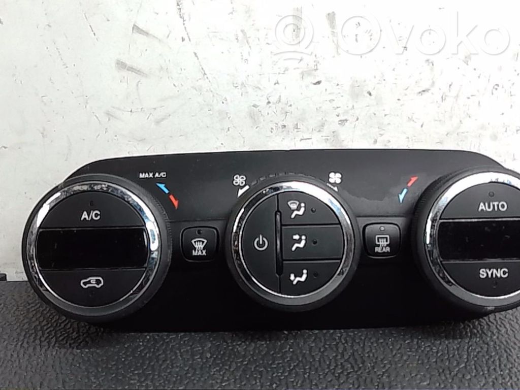 Jeep Renegade Climate control unit 