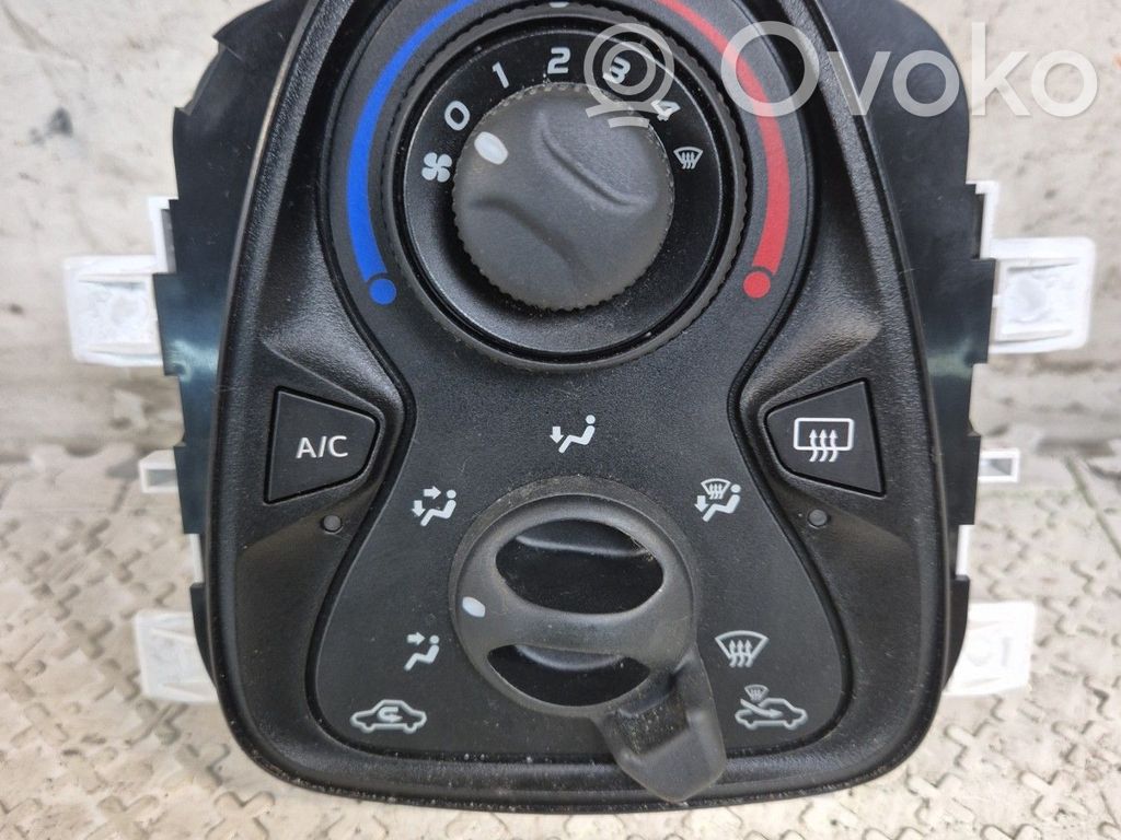 Citroen C1 Climate control unit 