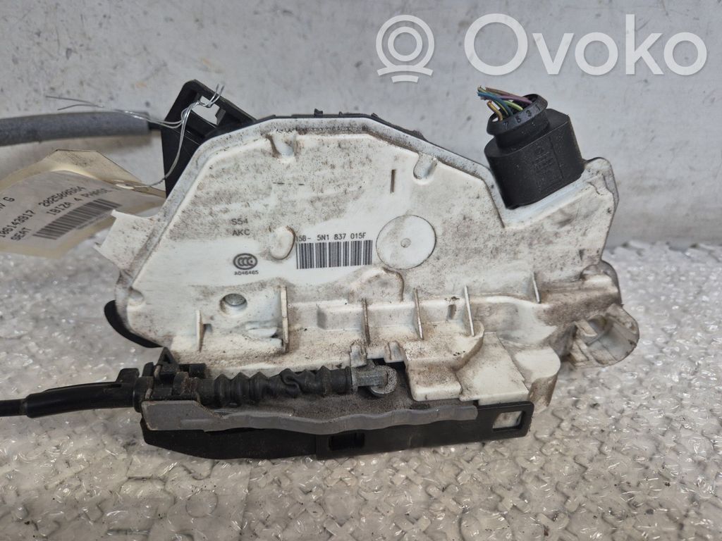 Seat Ibiza IV (6J,6P) Priekšpusē slēdzene 