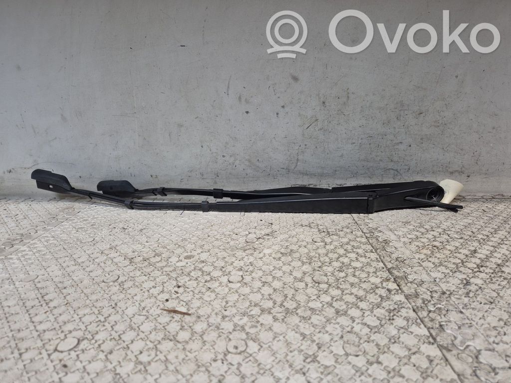 Peugeot 408 P54 Wischerarm vorne 