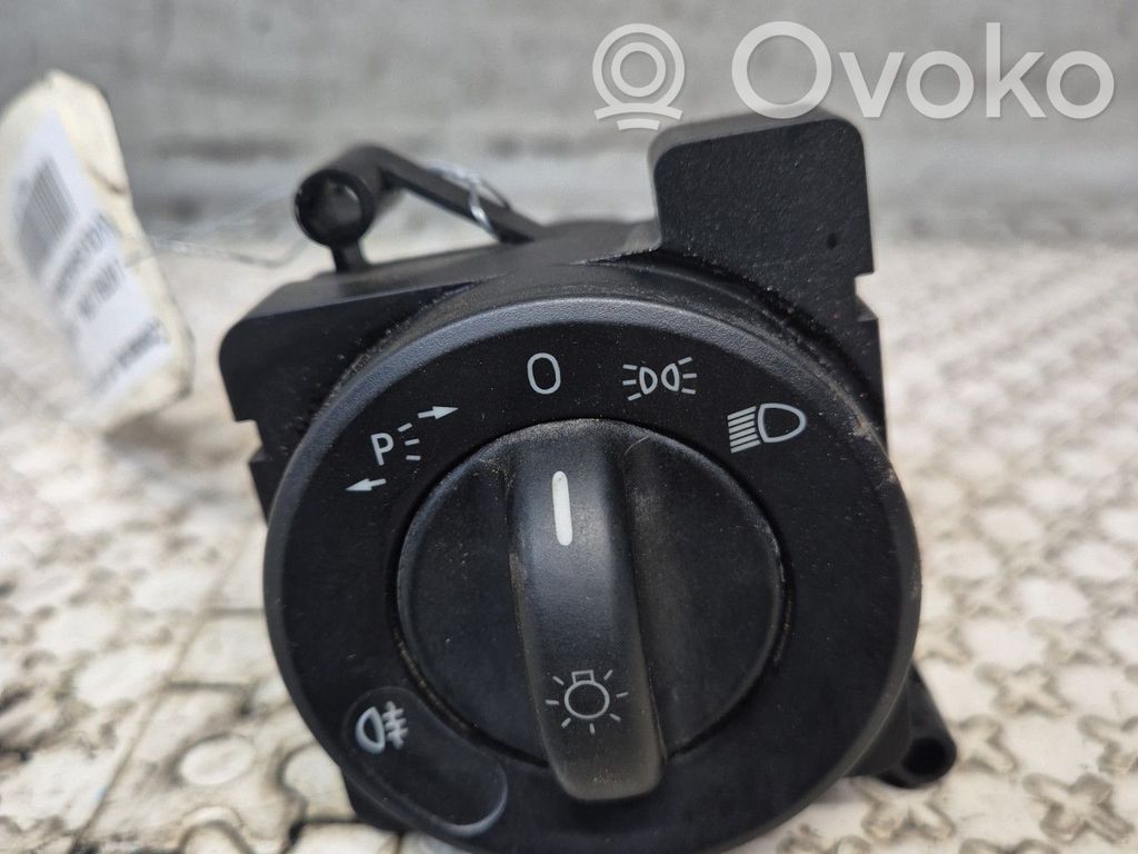 Volkswagen Crafter Light switch 