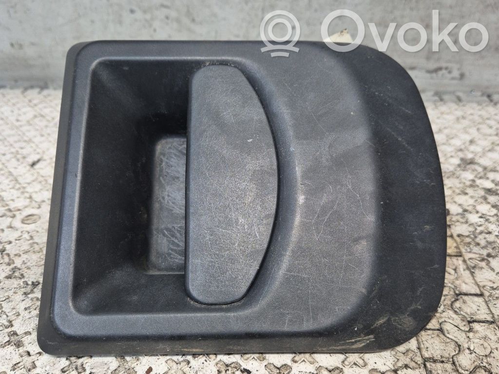 Manecilla externa puerta delantera