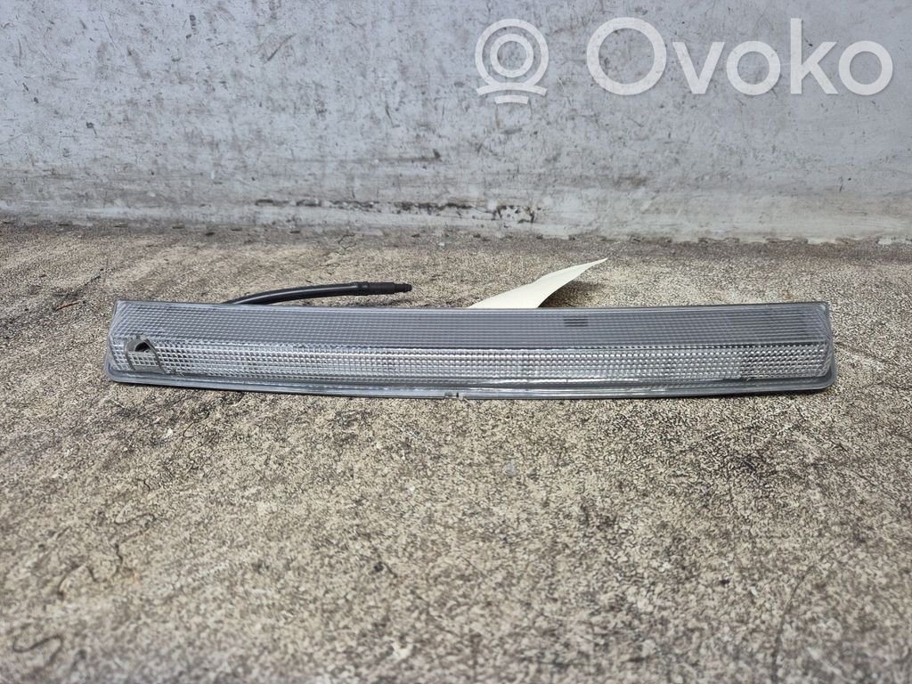 Peugeot 208 II Third/center stoplight 