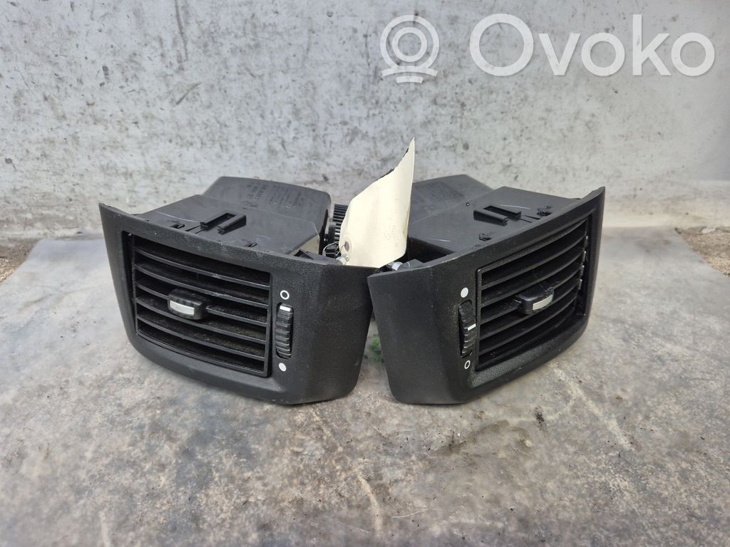 Peugeot Boxer Dysze / Kratki środkowego nawiewu deski rozdzielczej 