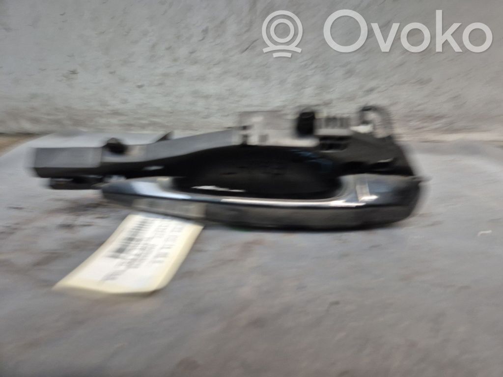 Manecilla externa puerta trasera   51217207562