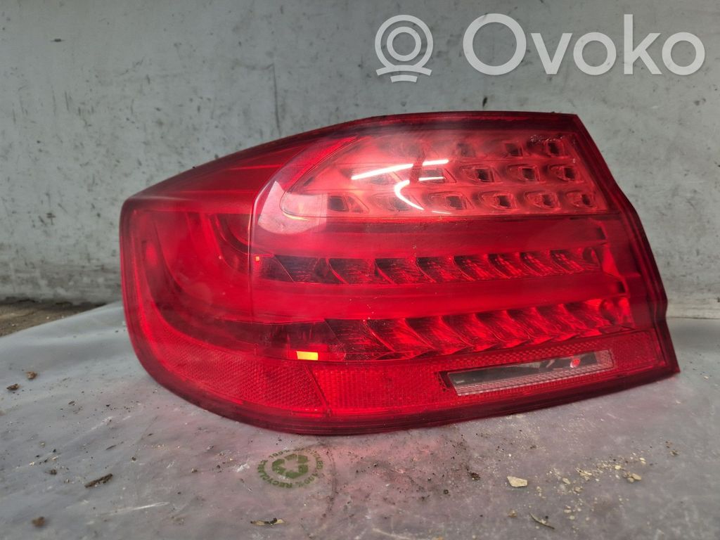 BMW 3 E92 E93 Galinis žibintas kėbule 